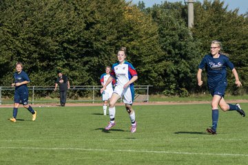 Bild 371 - B-Juniorinnen Krummesser SV - SV Henstedt Ulzburg : Ergebnis: 0:3
